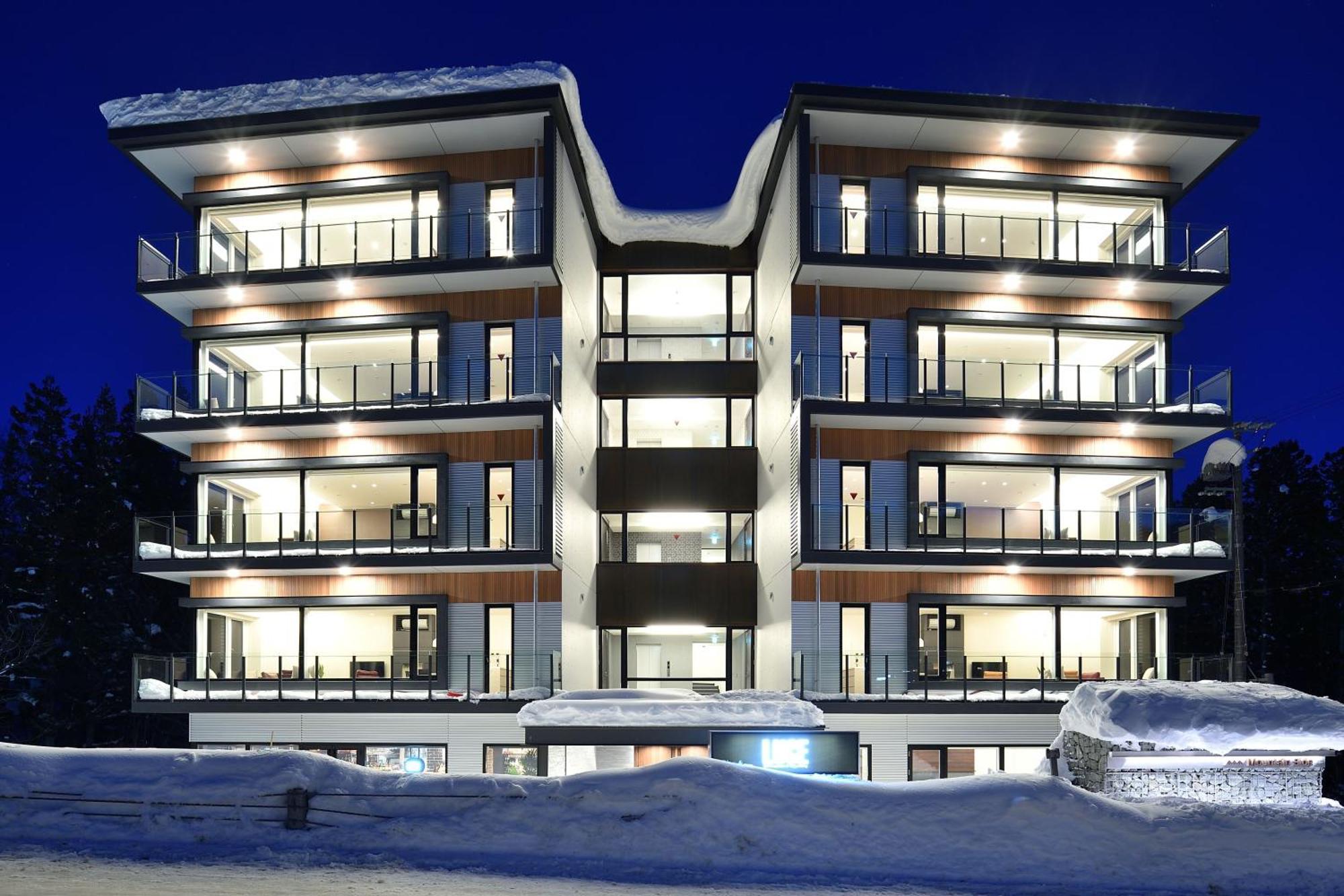 Mountain Side Hakuba Hotel Buitenkant foto